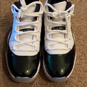 Air Jordan 11 low Emerald